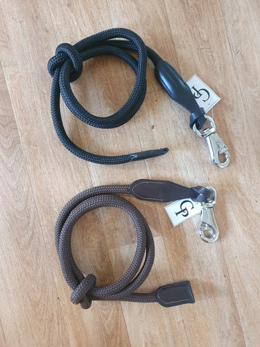 Rope leads with leather