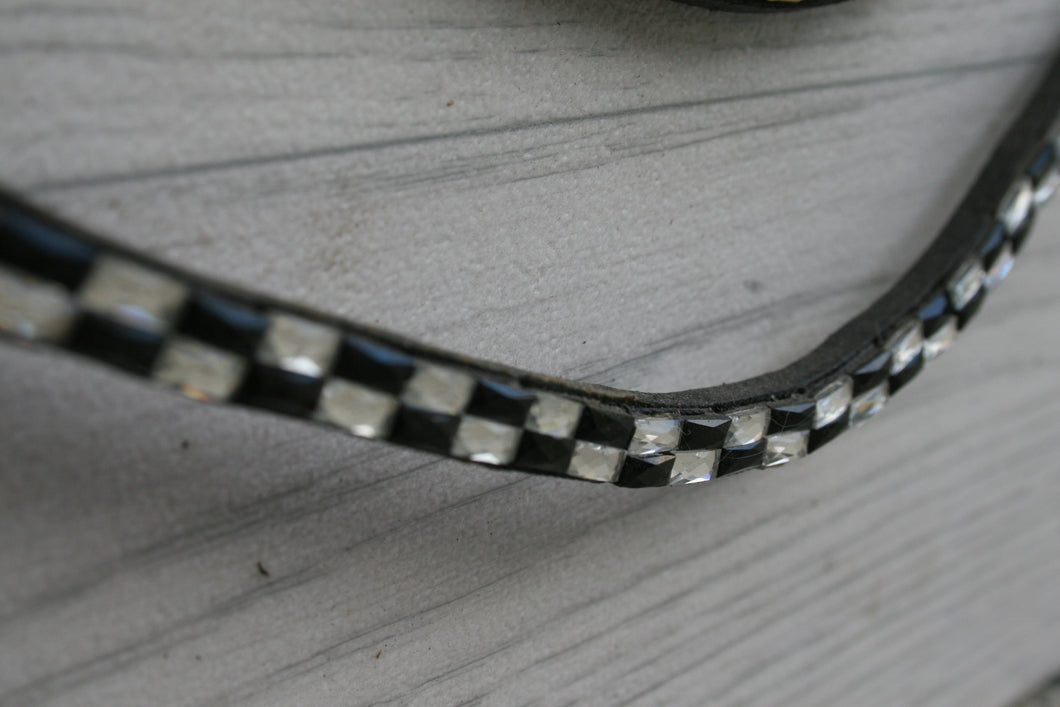 Black and white checker board wave
